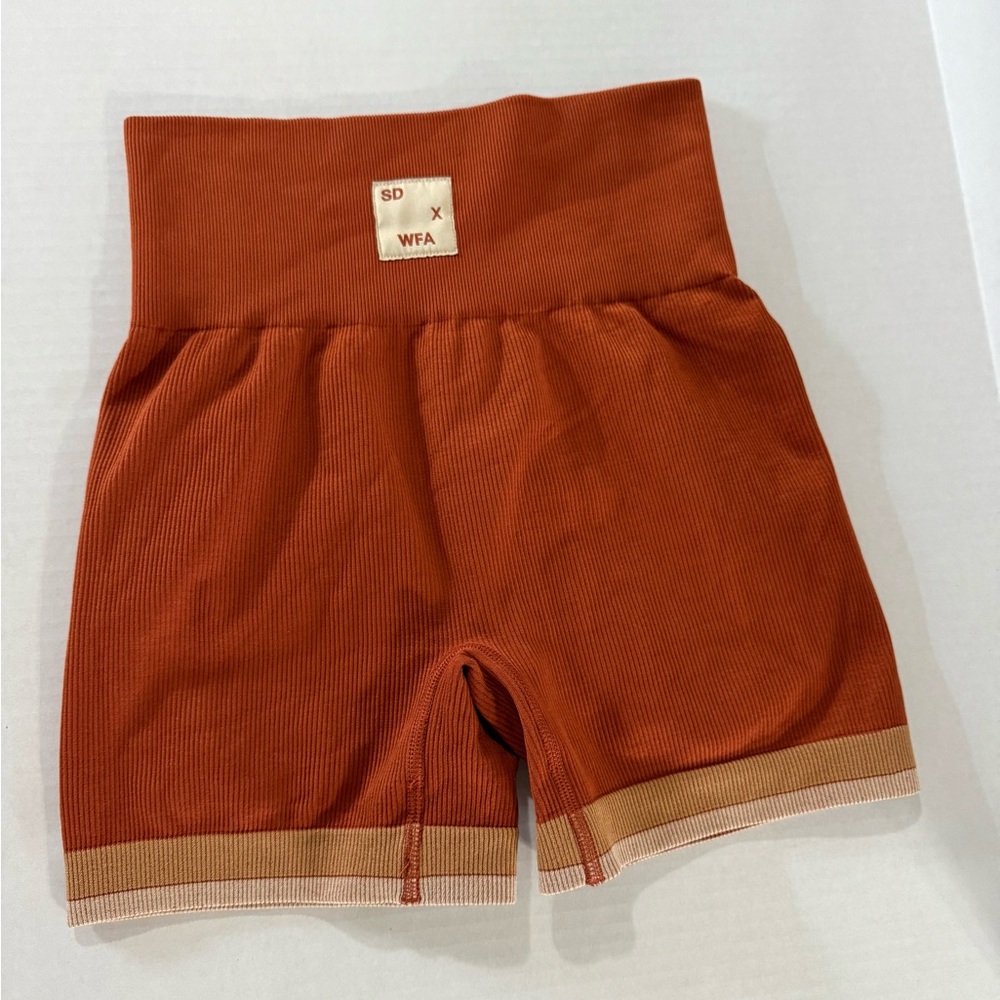 White fox biker shorts